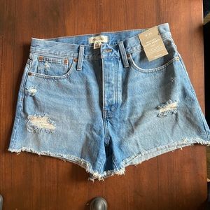 Madewell Relaxed Denim Shorts Curvy - RUNS BIG!